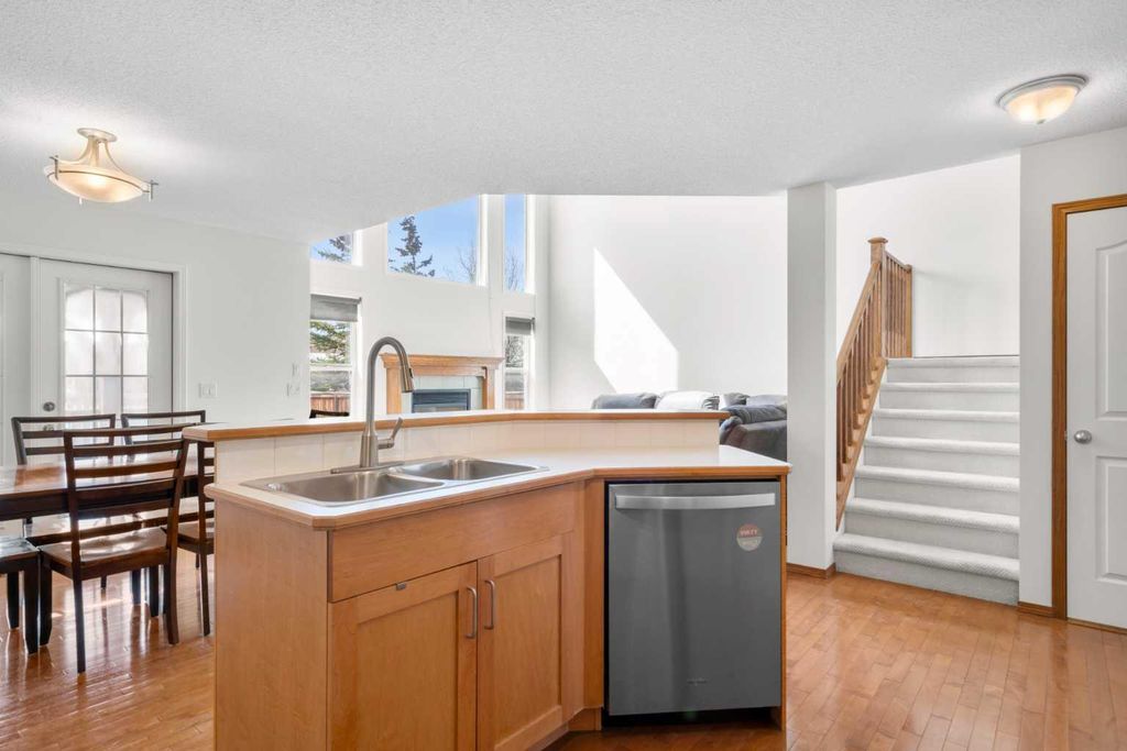 Photo of 77 Cougarstone Circle SW, Calgary, AB T3H 4W3 (MLS # A2300370)