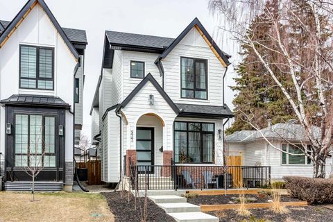 Photo of 937 42 Street SW, Calgary, AB T3C 1Y9 (MLS # A2302119)