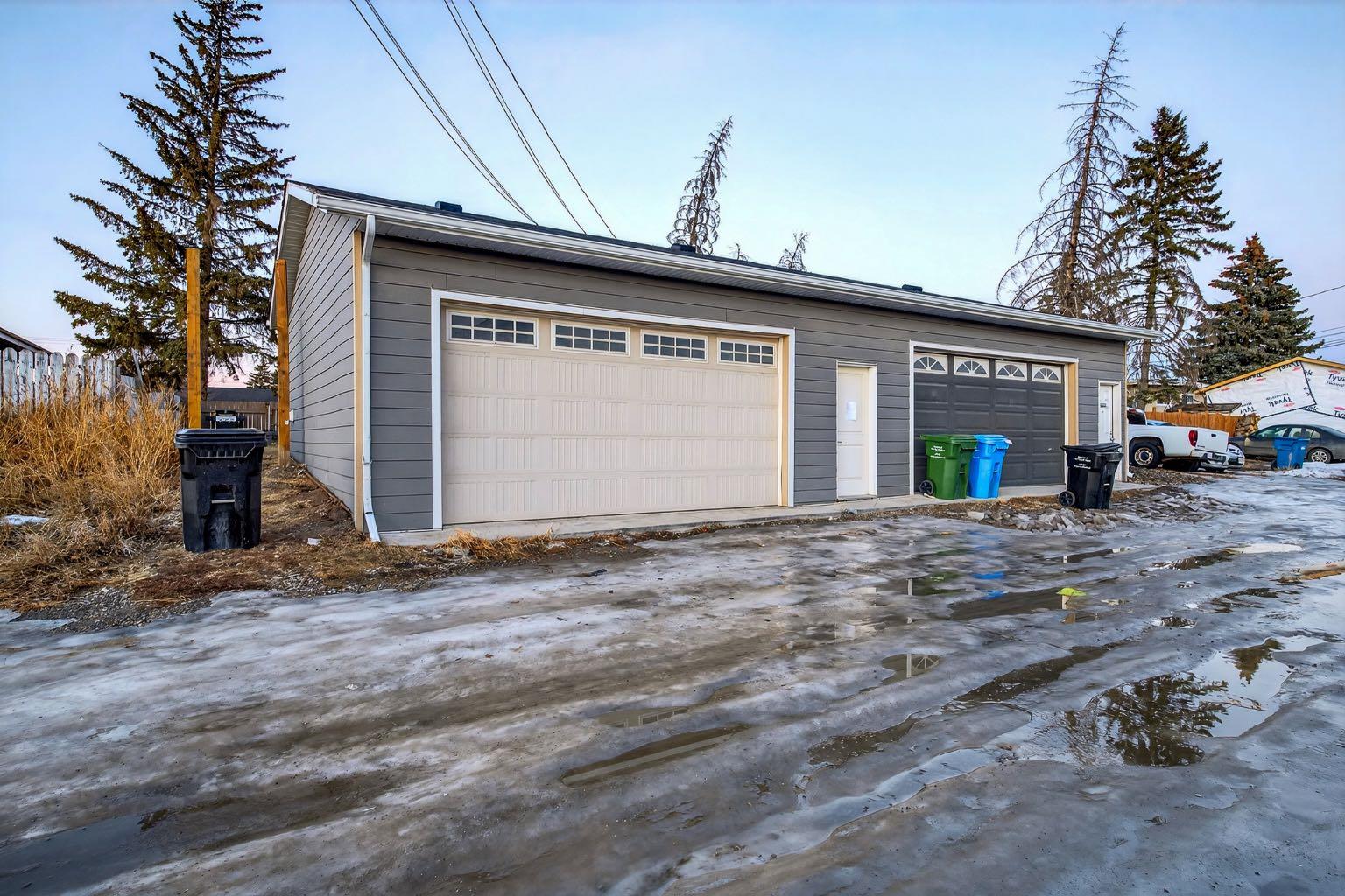 5507 & 5505 8 Avenue SE