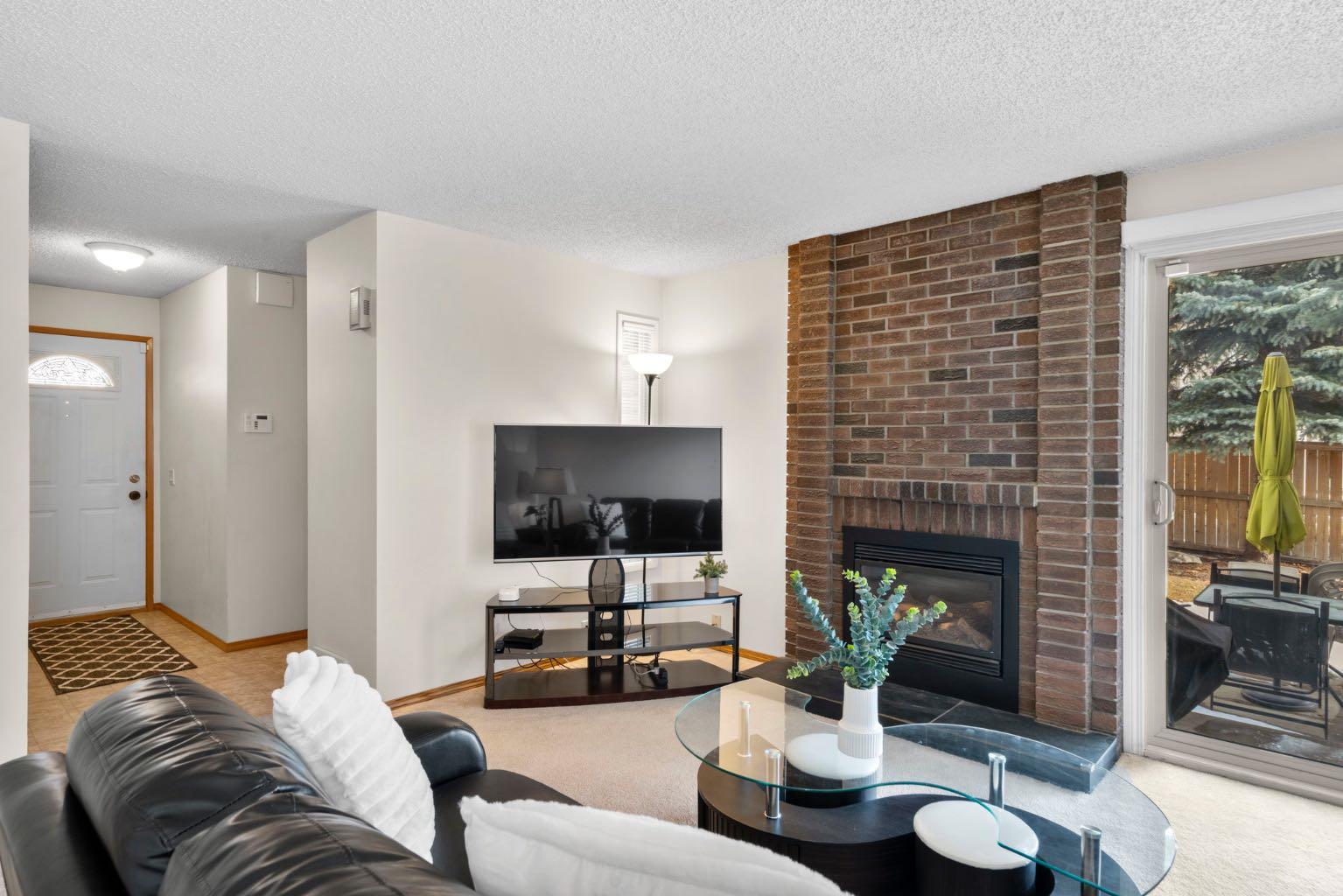 11333 30 Street SW 43