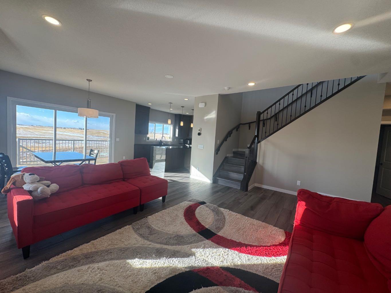 200 Lucas Gardens NW