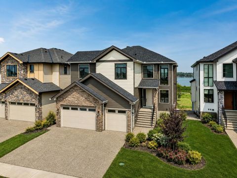Photo of 952 SOUTH SHORE Terrace, Chestermere, AB T1X 3G2 (MLS # A2325793)