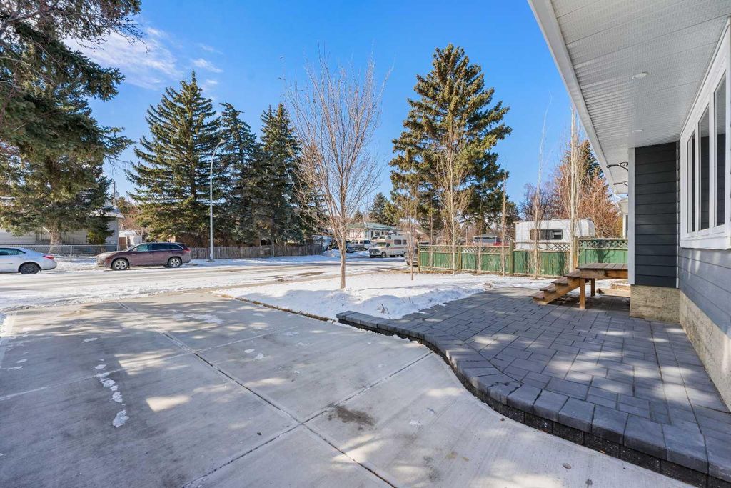 Photo of 7928 36 Avenue NW, Calgary, AB T3B 1V7 (MLS # A2292887)