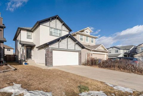 10 Everglen Crescent SW Calgary AB T2Y 0G4