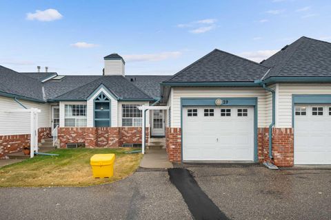 12 Woodside Rise NW 29 Airdrie AB T4B 2L3