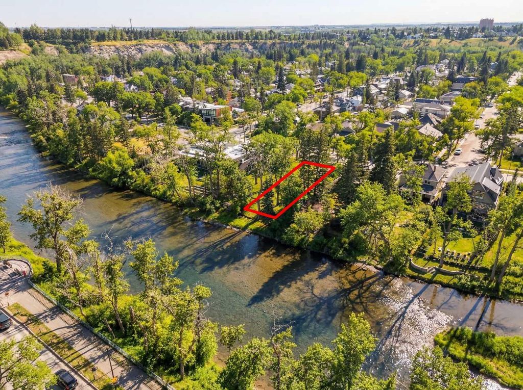 Photo of 312 Roxboro Road SW, Calgary, AB T2S 0R3 (MLS # A2293929)