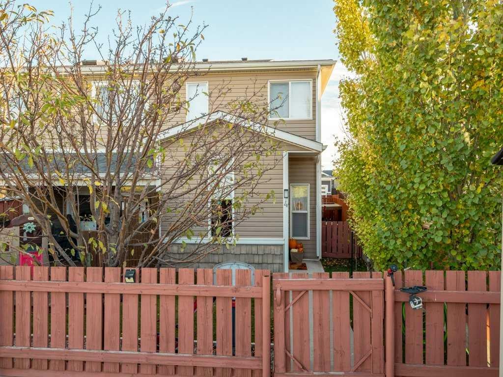 Photo of 3918 Sundance Road #4, Coalhurst, AB T0L 0V2 (MLS # A2353120)