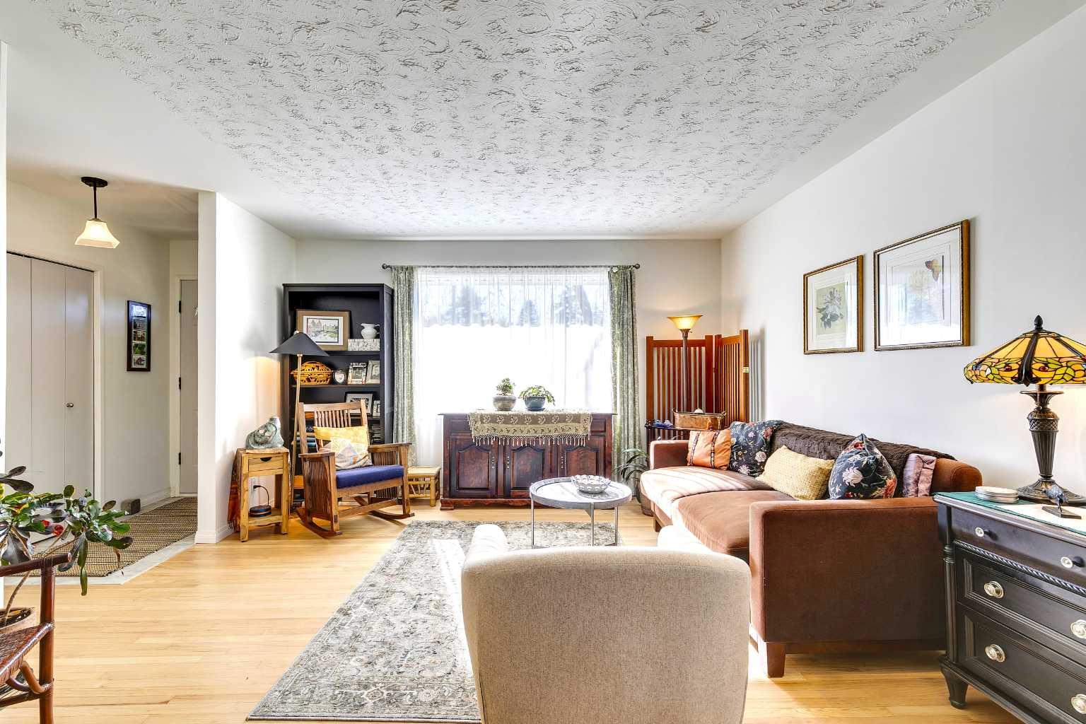 4736 Worcester Drive SW