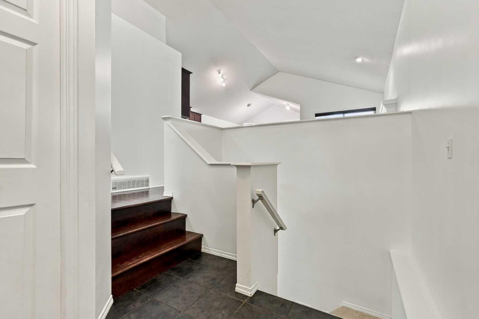 88 Copperstone Gardens SE