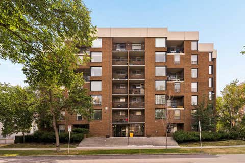 Photo of 1123 13 Avenue SW #701, Calgary, AB T2R 0L7 (MLS # A2335302)