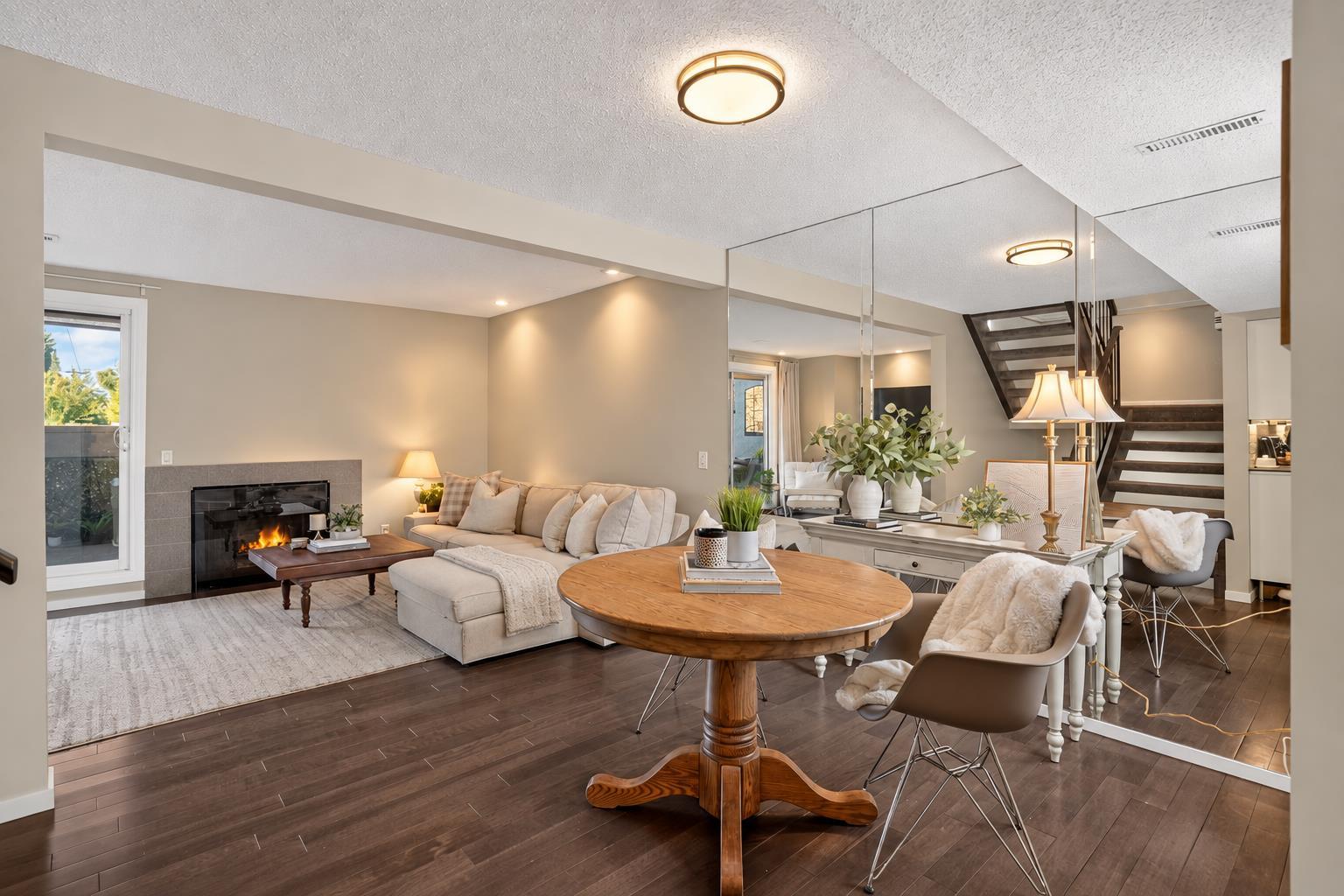 2520 Palliser Drive SW 1611