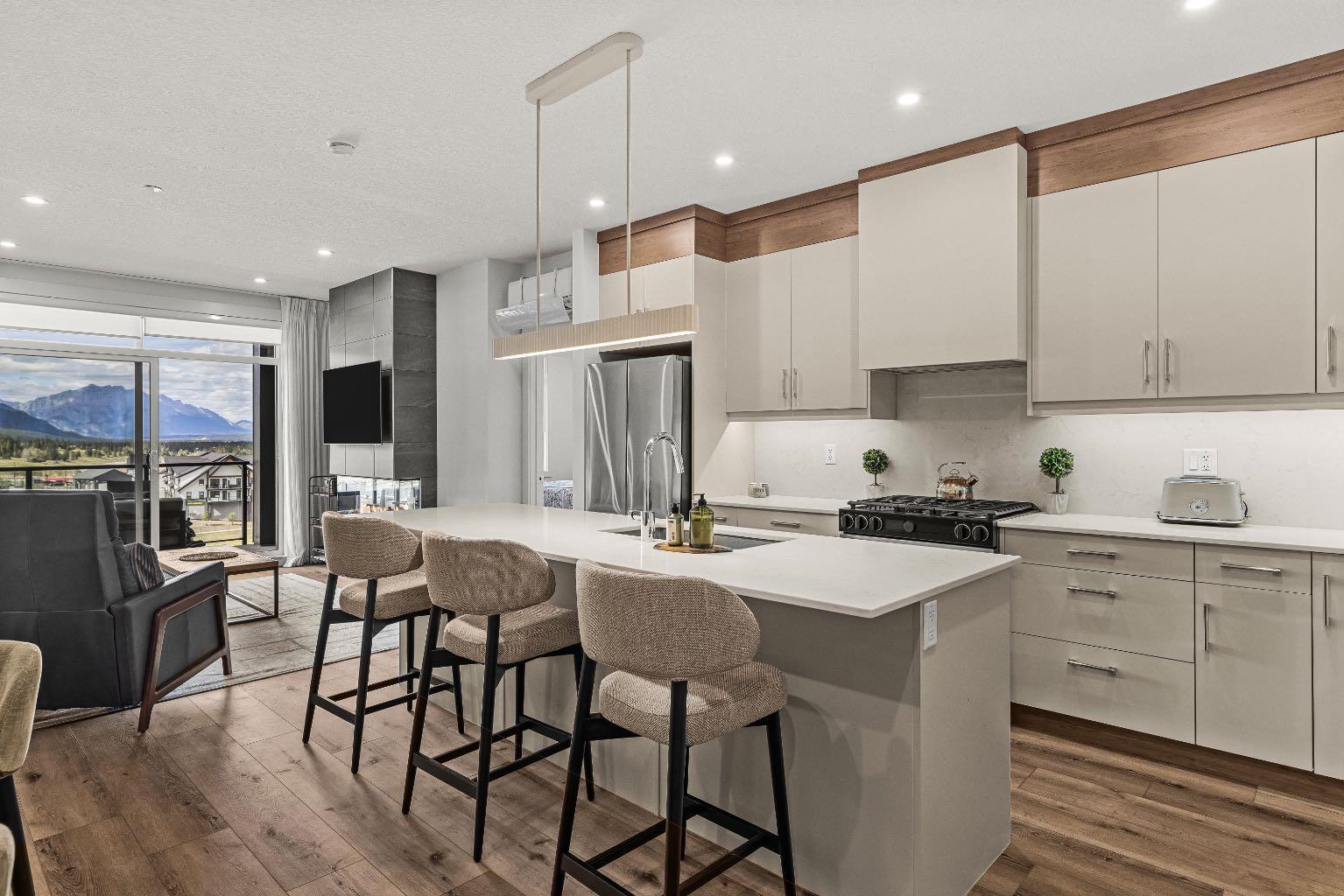 10 Cascade Ridge 207