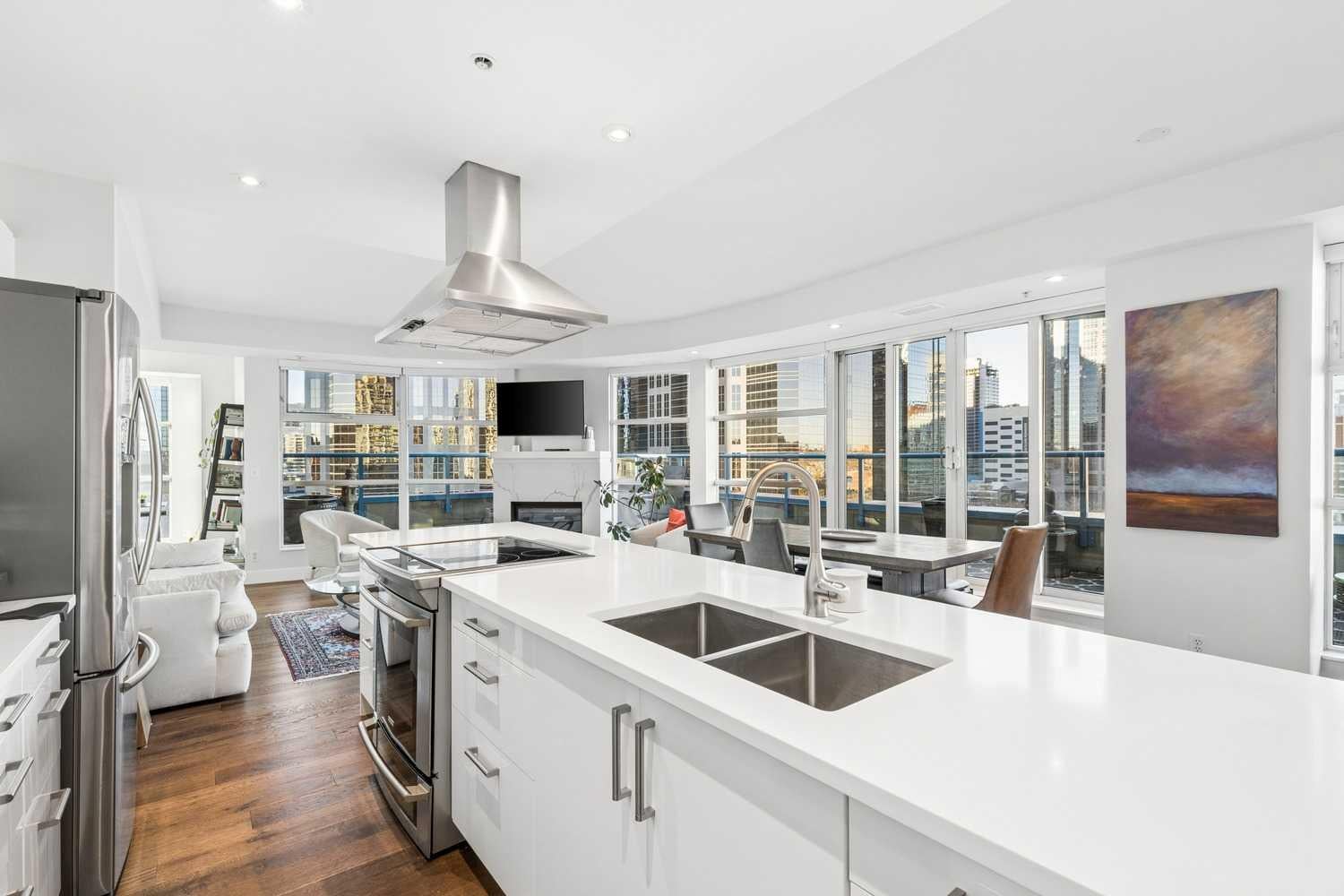 205 Riverfront Avenue SW 1005