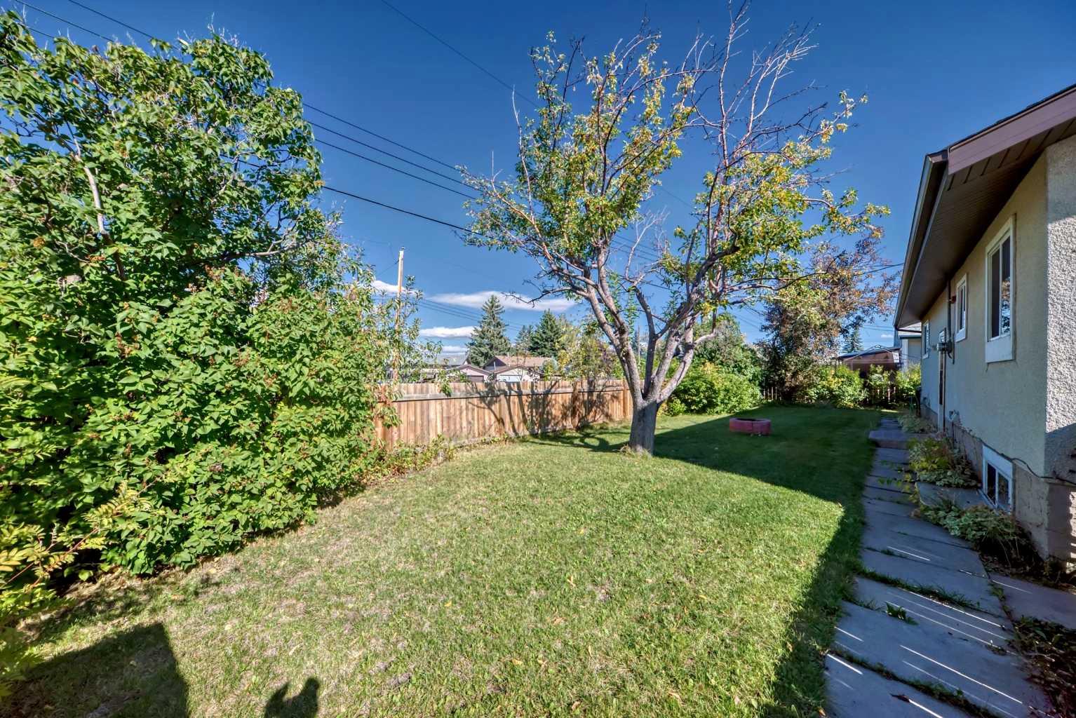 608 Olympia Drive SE