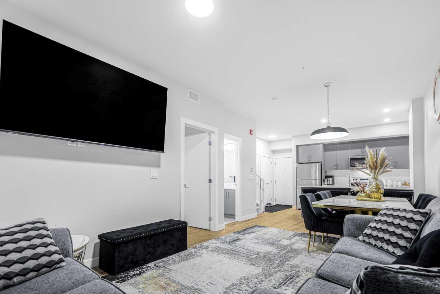 151 Skyview Bay NE 2226