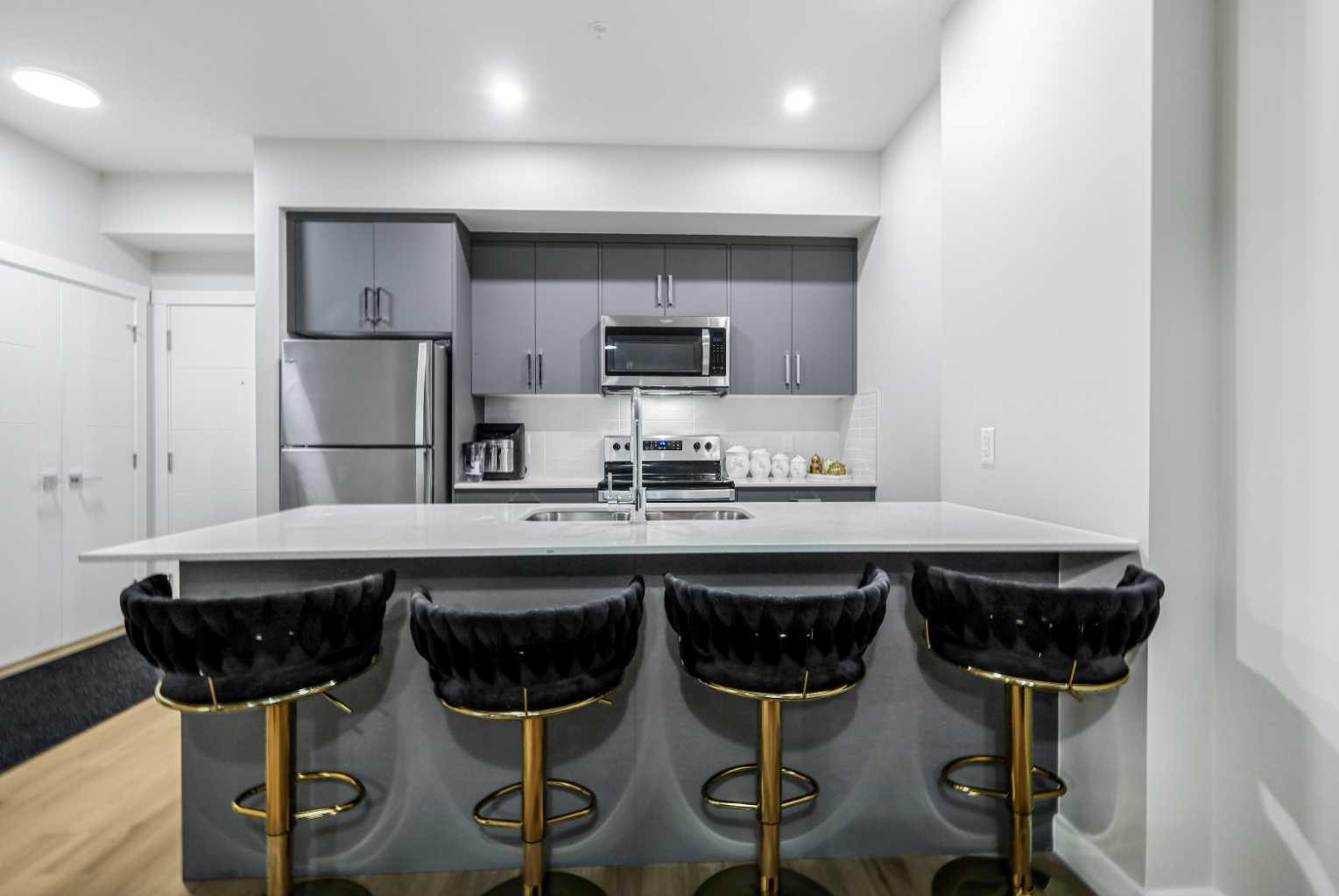 151 Skyview Bay NE 2226