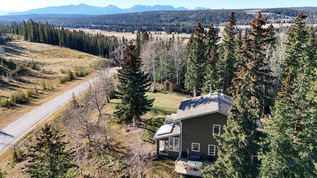 Photo of 403 SEABOLT ESTATES 25518 TOWNSHIP ROAD 505B, Rural Yellowhead County, AB T7V 1X3 (MLS # A2266181)