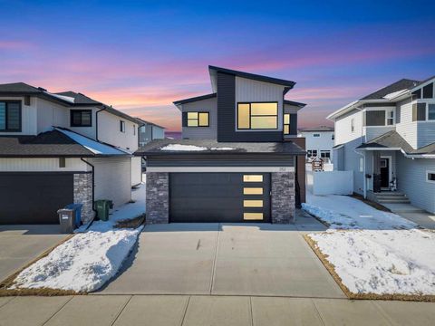 252 Emerald Drive Red Deer AB T4P 3E2