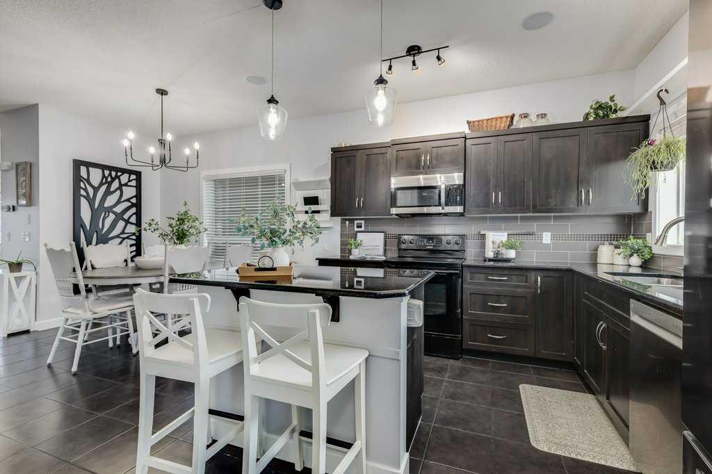 1065 Kingston Crescent SE