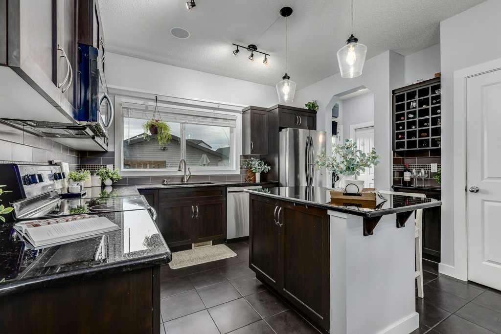 1065 Kingston Crescent SE