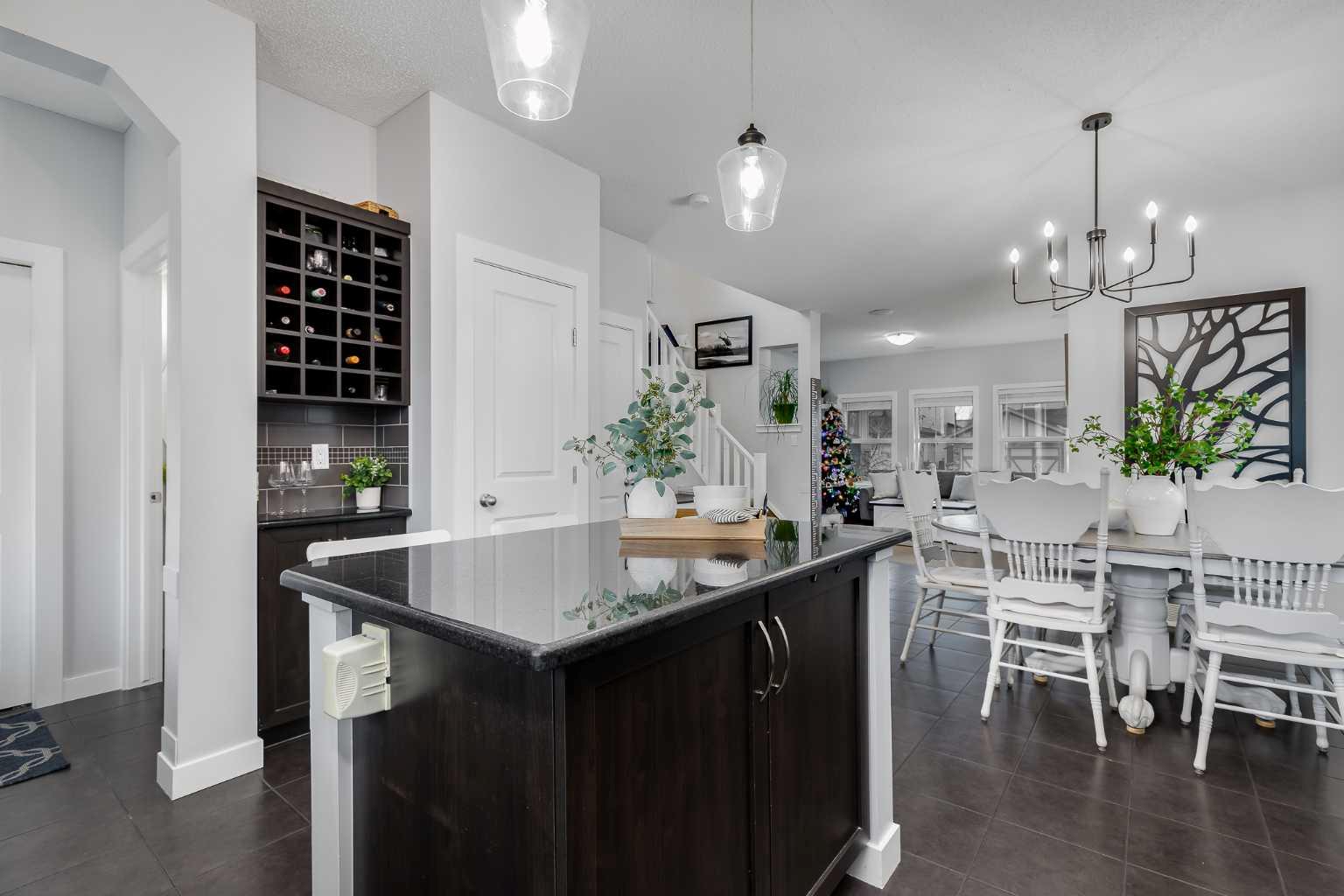 1065 Kingston Crescent SE