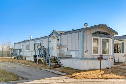 1101 84 Street NE 428 Calgary AB T2A 7X2
