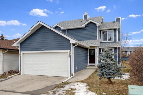 Photo of 135 Coverdale Court NE, Calgary, AB T3K 4J7 (MLS # A2284205)