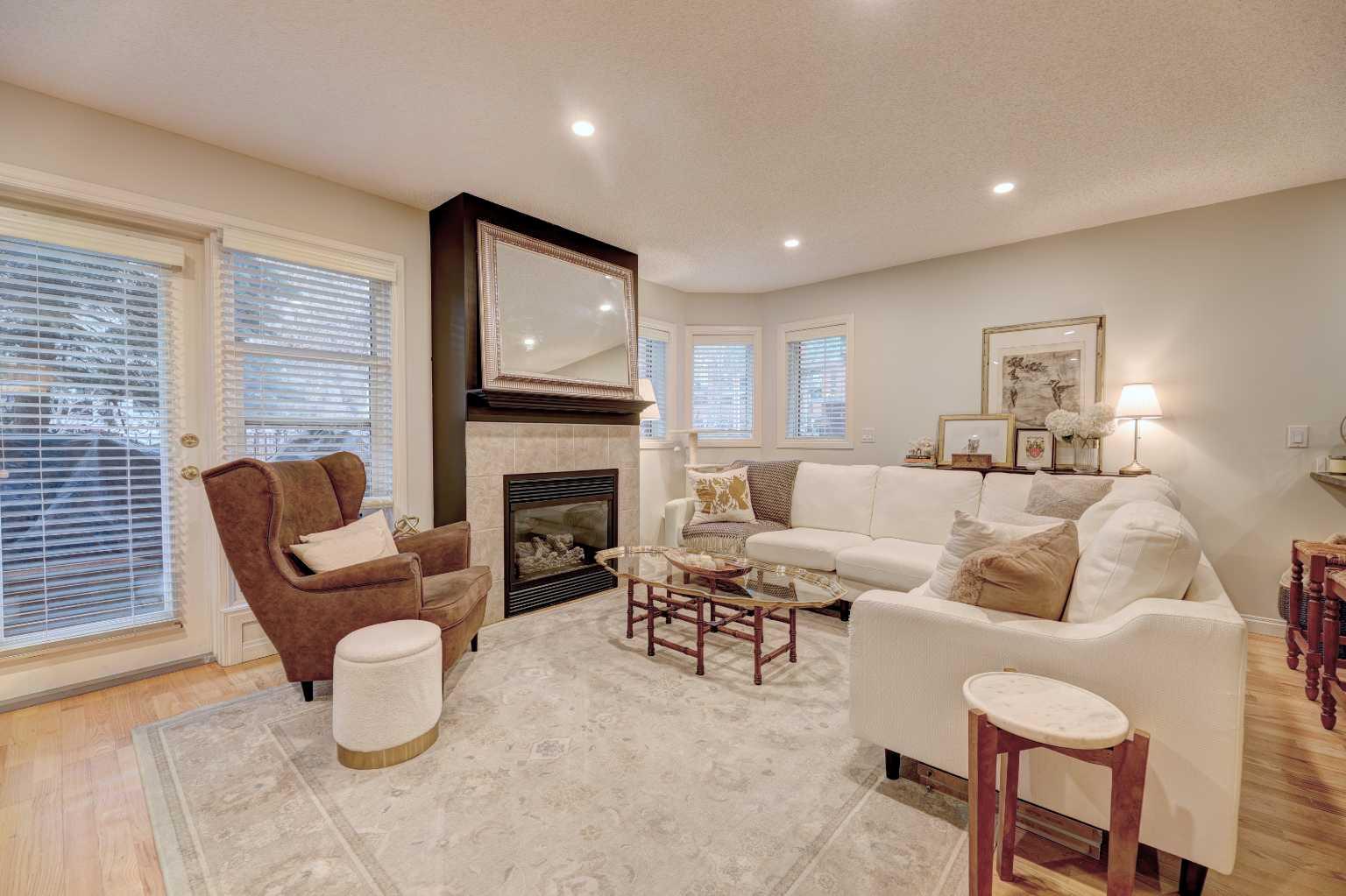 923 15 Avenue SW 101