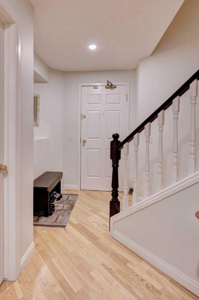 923 15 Avenue SW 101