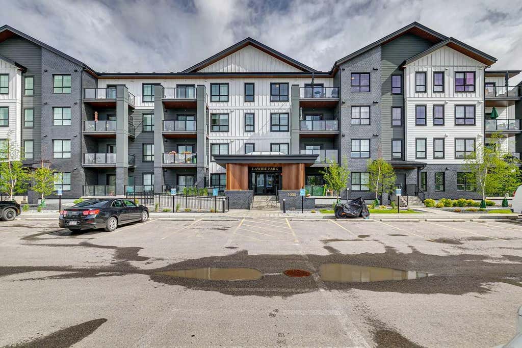 Photo of 100 Banister Drive #1401, Okotoks, AB T1S 5Y2 (MLS # A2339751)