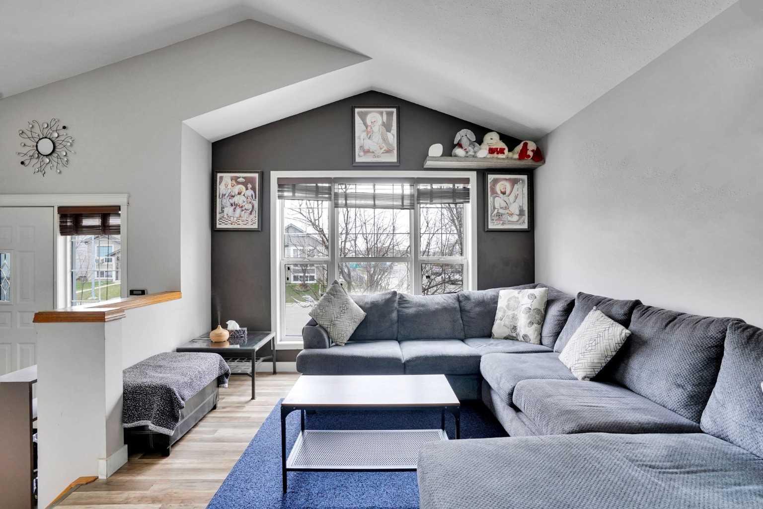 4 Martin crossing Bay NE