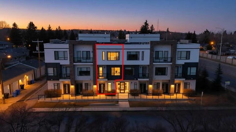 Photo of 15 Rosscarrock Gate SW #109, Calgary, AB T3C 1E6 (MLS # A2311250)