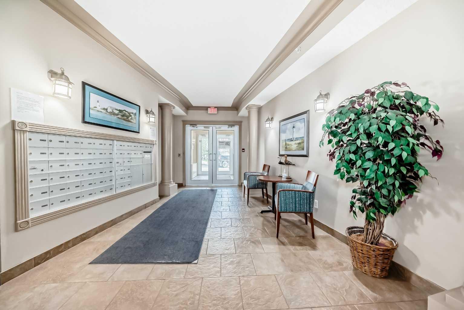 8 Country Village Bay NE 109