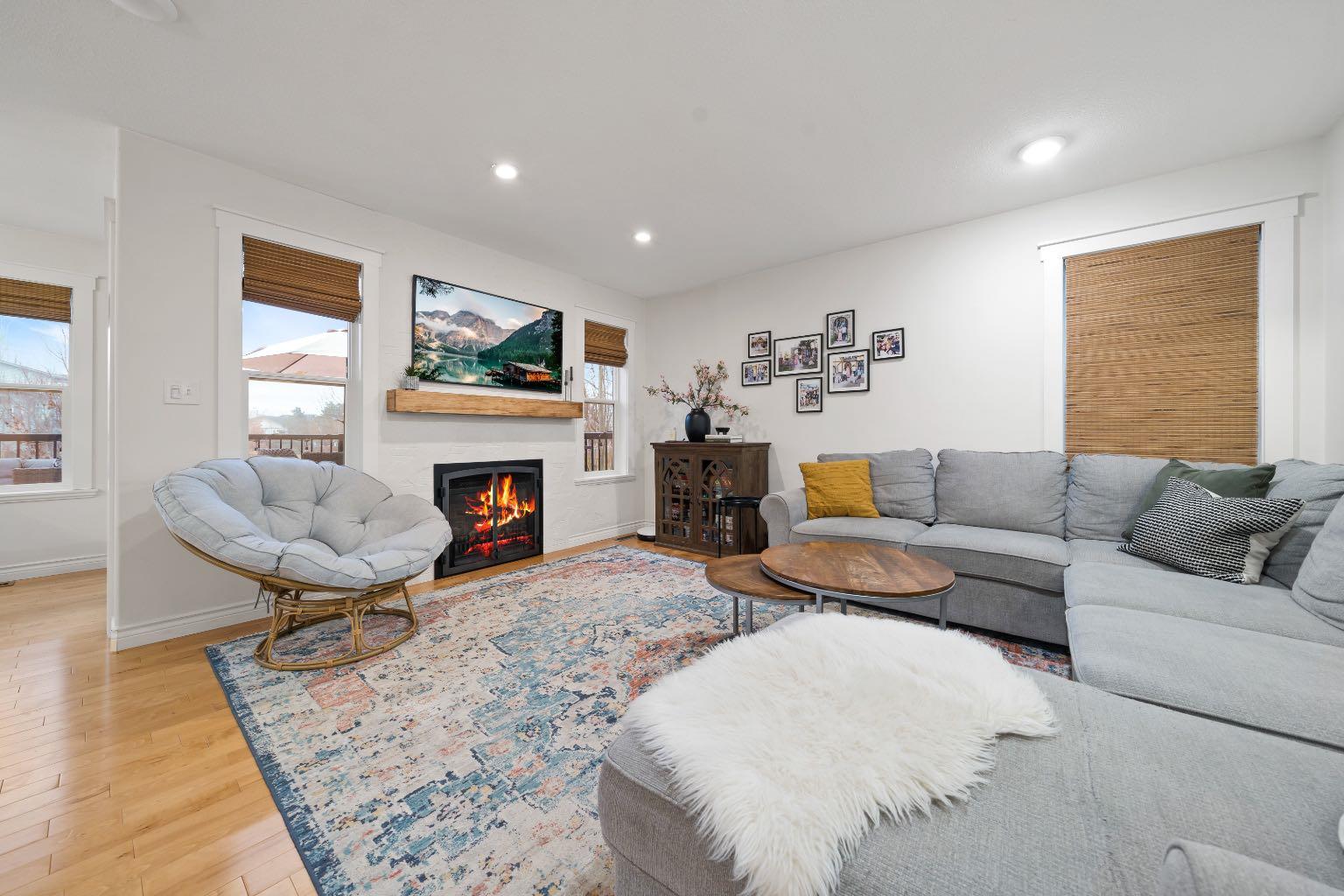 61 White Pelican Way