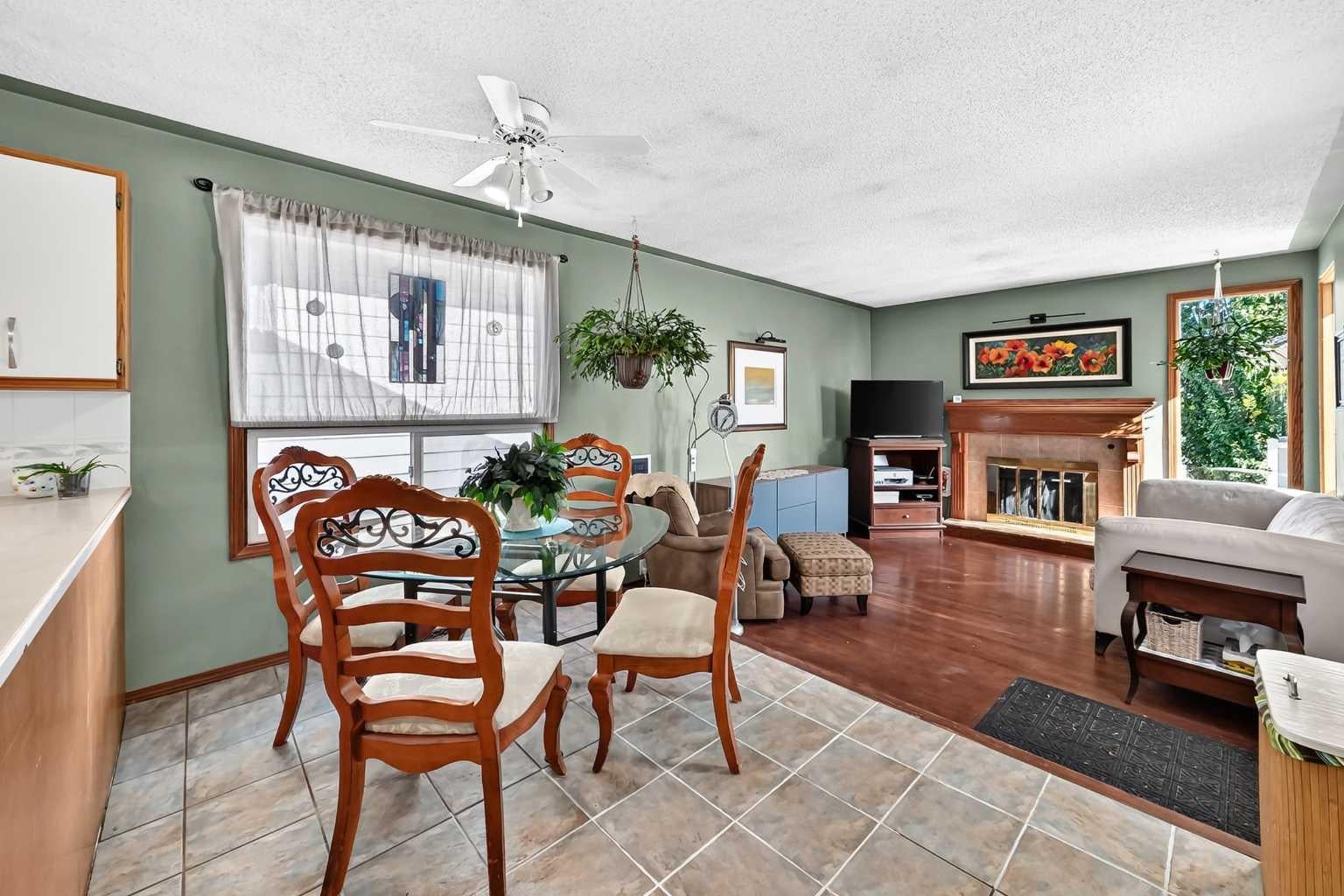155 Strathcona Close SW