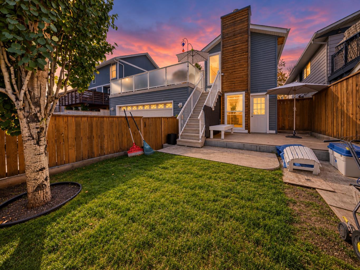 155 Strathcona Close SW