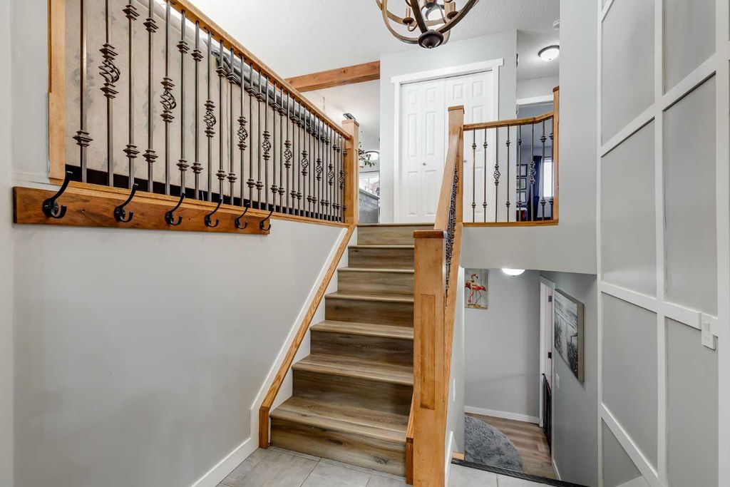 Photo of 211 Silver Springs Way NW, Airdrie, AB T4B 2Y3 (MLS # A2285947)