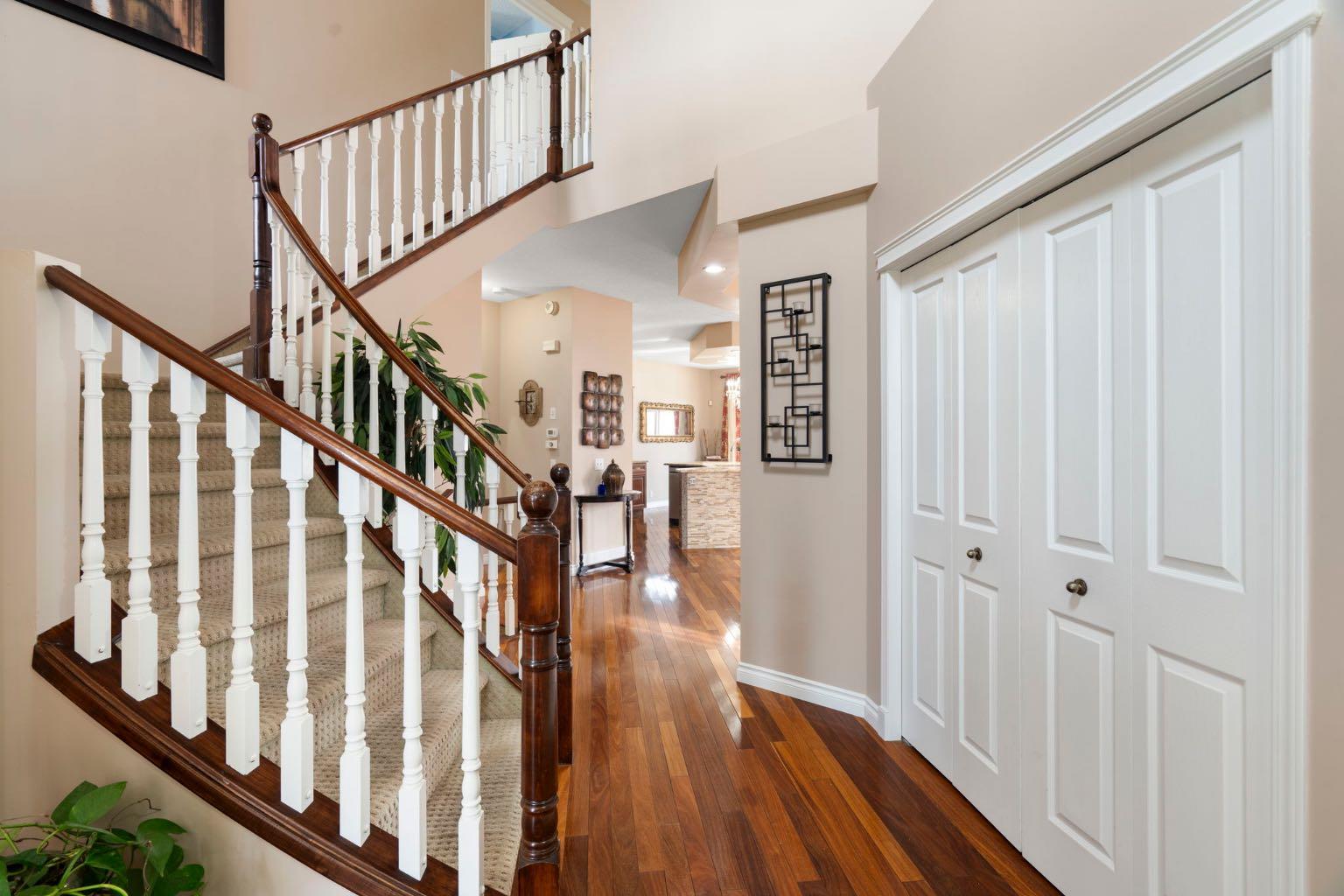 86 Tuscany Ravine Road NW