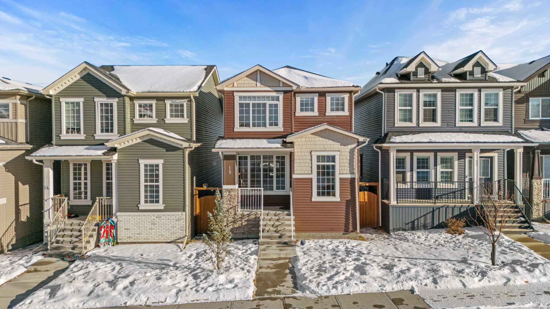 18 Evanscrest Heights NW