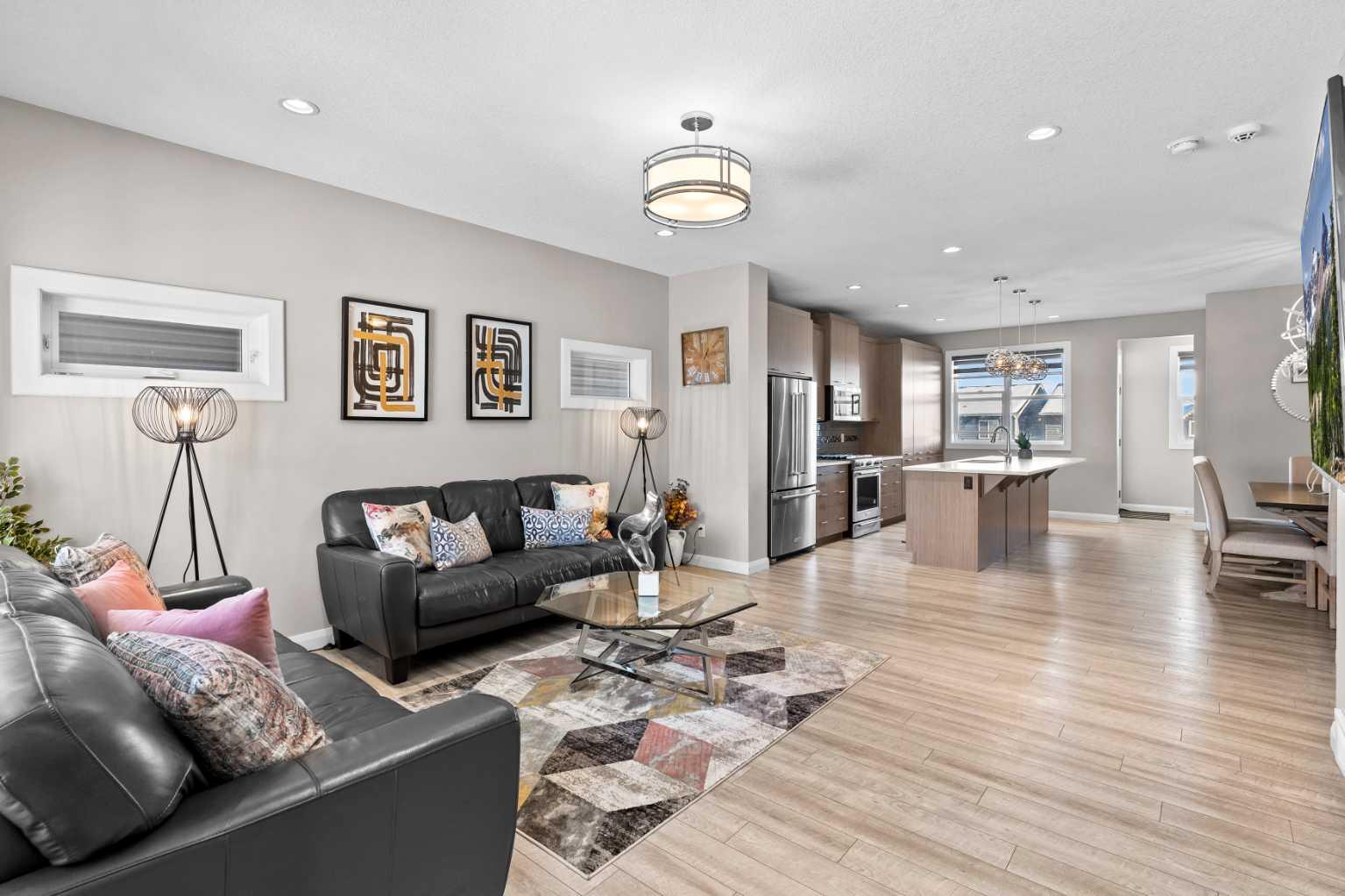 18 Evanscrest Heights NW