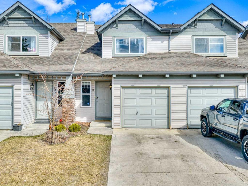 Photo of 101 Everstone Place SW, Calgary, AB T2Y 4H7 (MLS # A2300696)