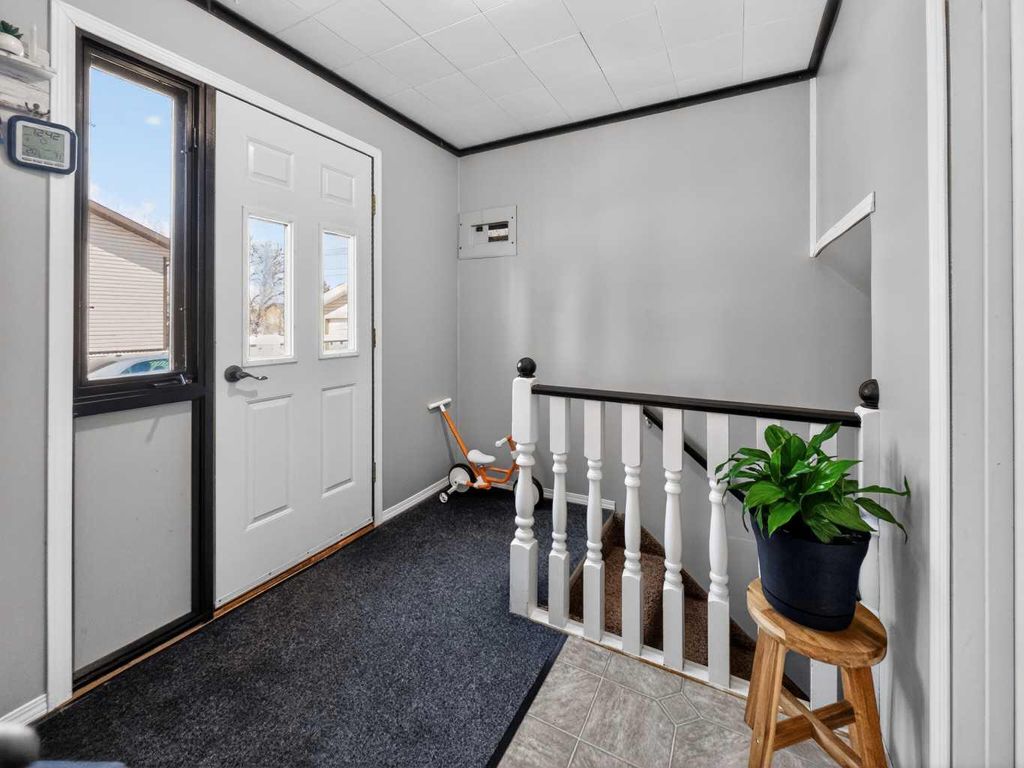 Photo of 10202 101 Avenue, La Crete, AB T0H 2H0 (MLS # A2305525)