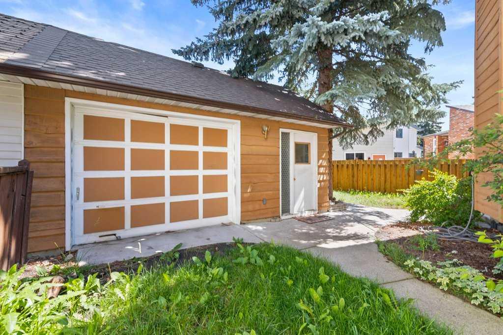 215 Ranchview Court NW
