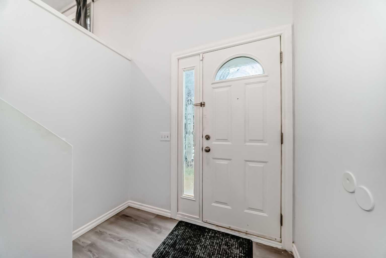 81 Bearberry Close NW