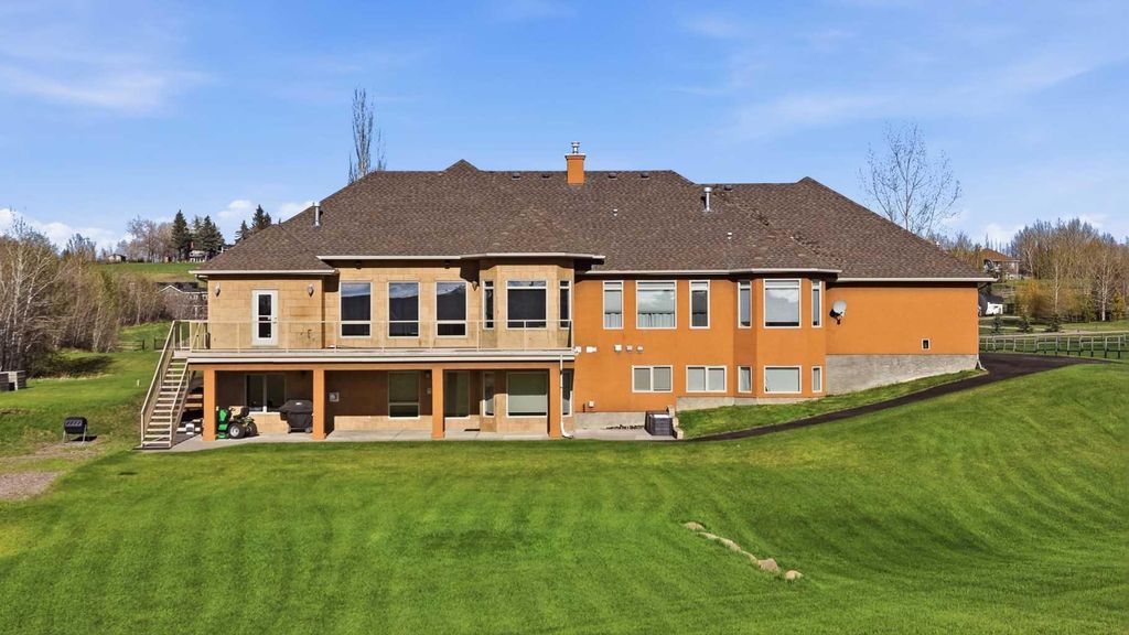 Photo of 274101 60 Street E, Rural Foothills County, AB T1S 3T2 (MLS # A2310113)