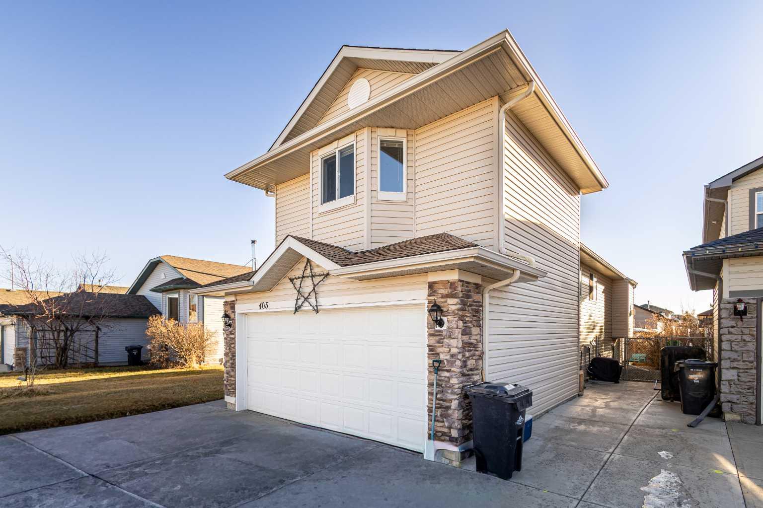 405 Highwood Village Place NW