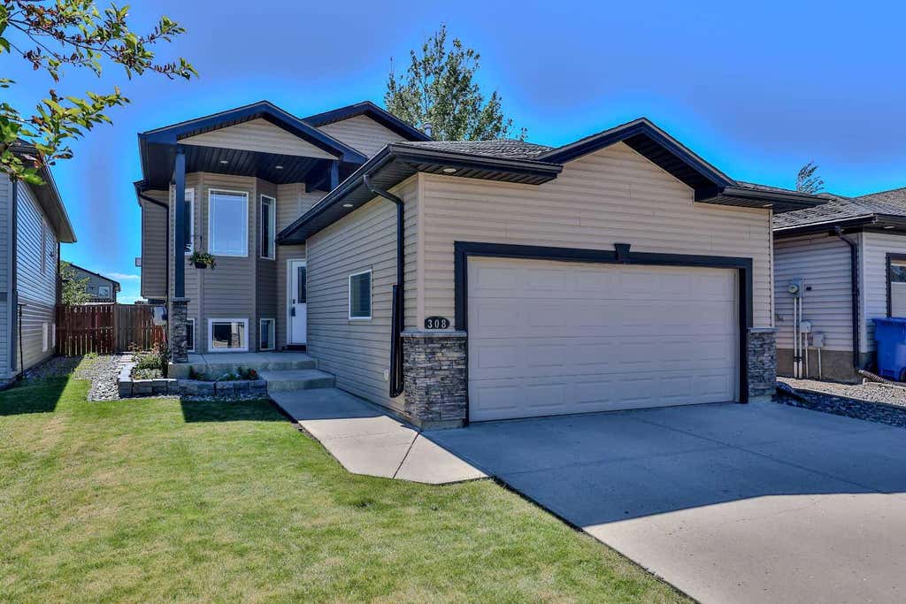 Photo of 308 Tartan Circle W, Lethbridge, AB T1J 0Z1 (MLS # A2318948)