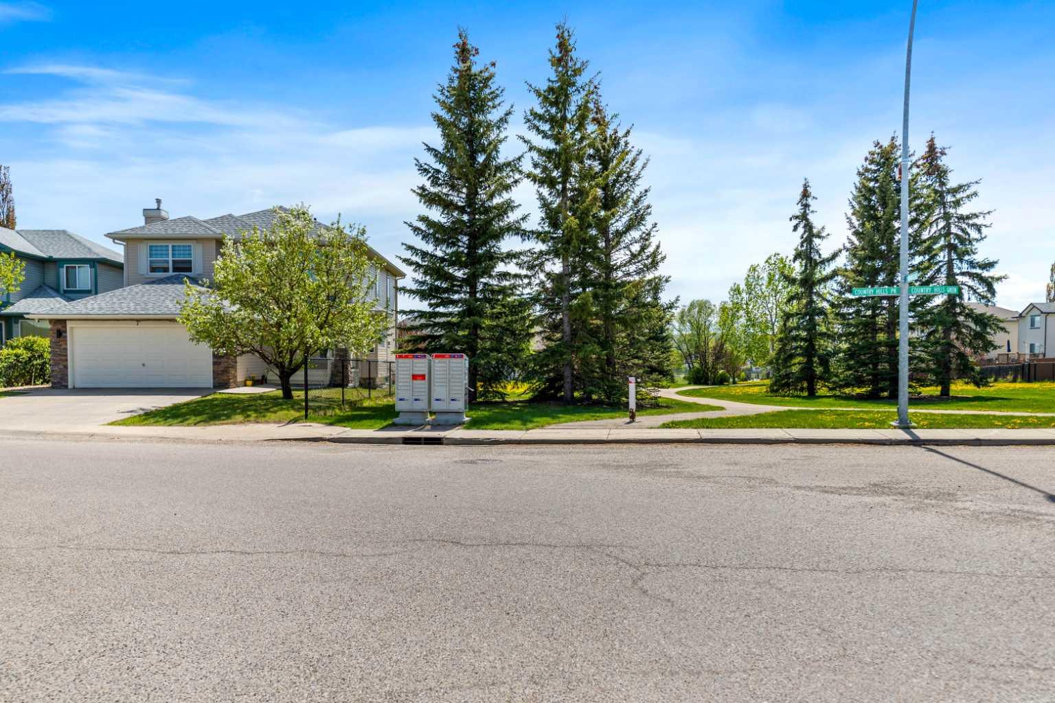 7 Country Hills Park NW