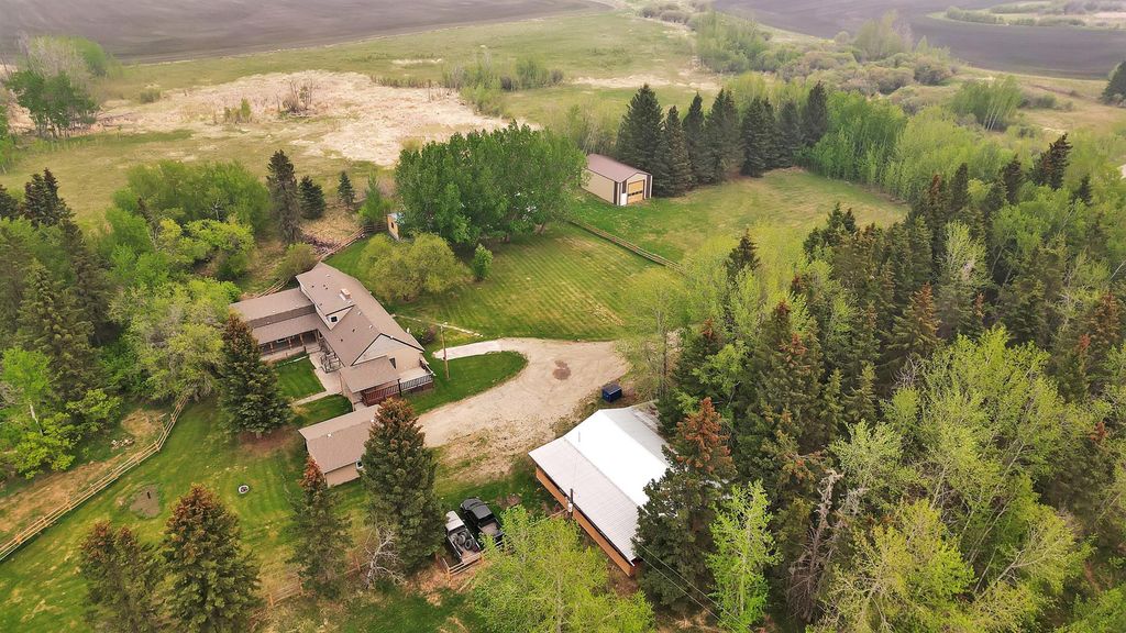 Photo of RR 270, Rural Red Deer County, AB T4E 1L3 (MLS # A2283654)