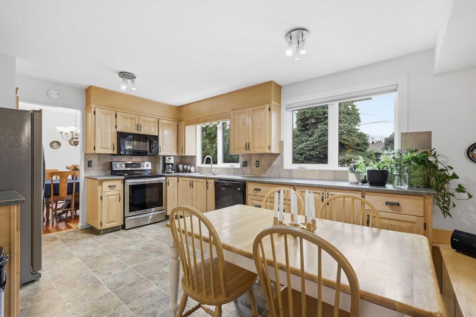 820 Parkwood Drive SE